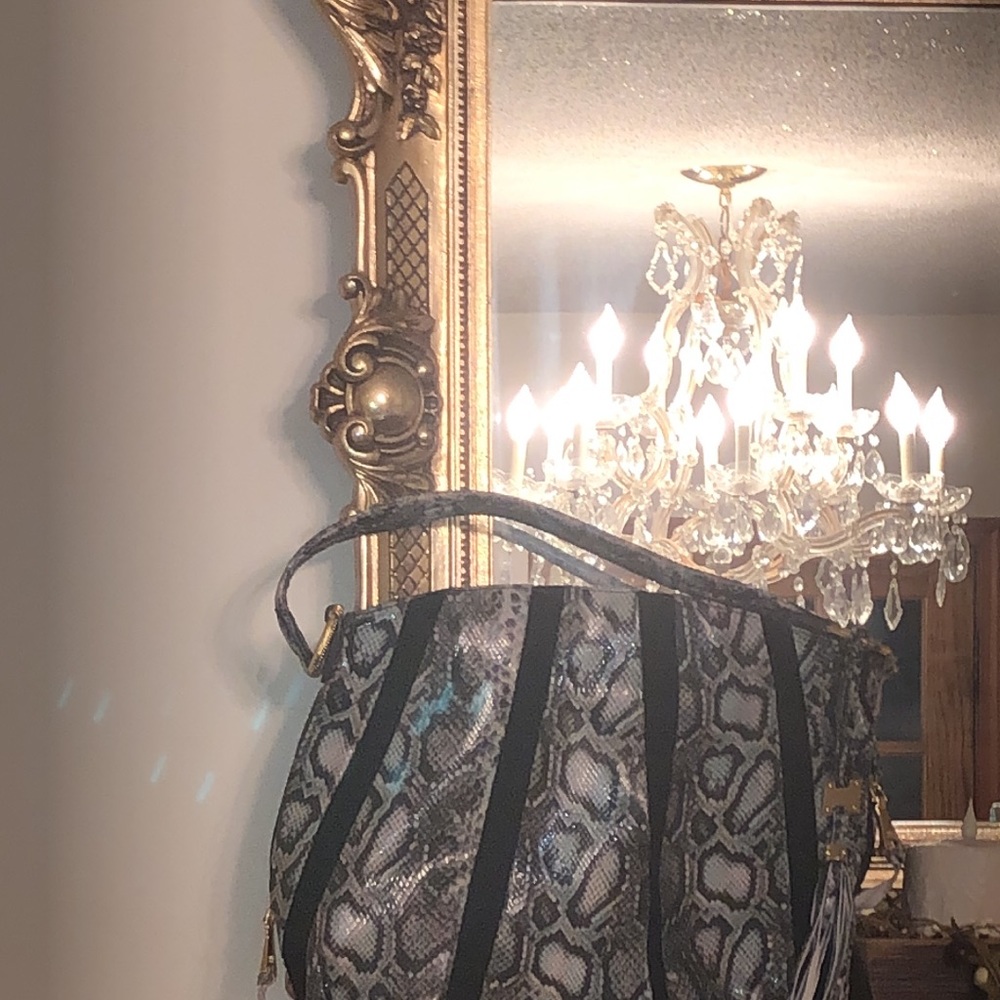 Aimee Kestenberg Tuscany Hobo.Real leather& suede Faux snakeskin embossed🤗